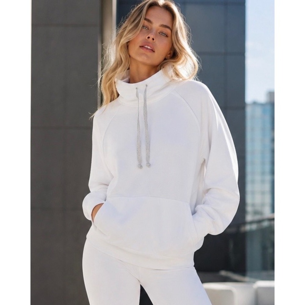 FP Movement Free People White Funnel Neck Sweatshirt Pullover XS Gorpcore GYM